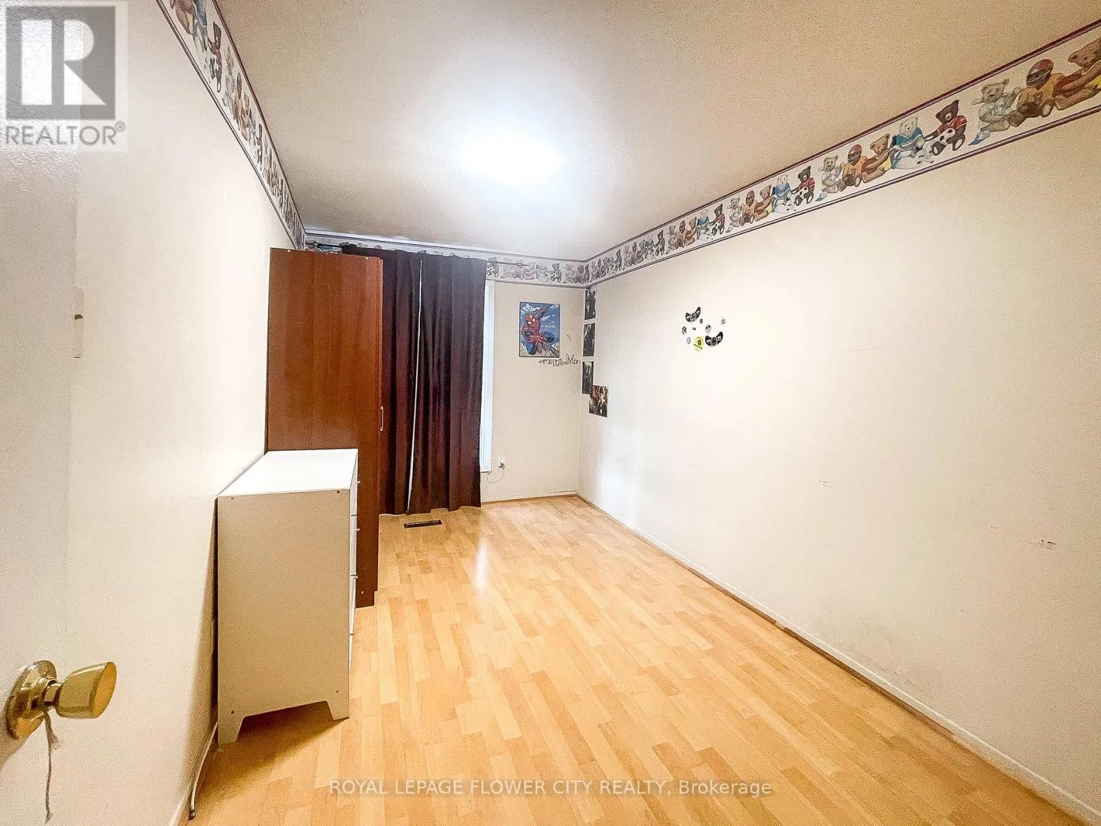 43 GREENWICH CIRCLE