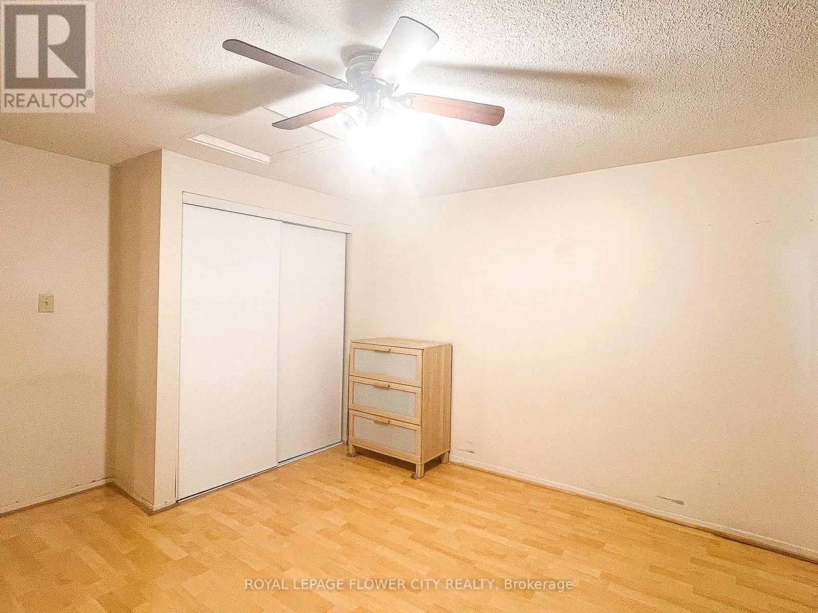 43 GREENWICH CIRCLE