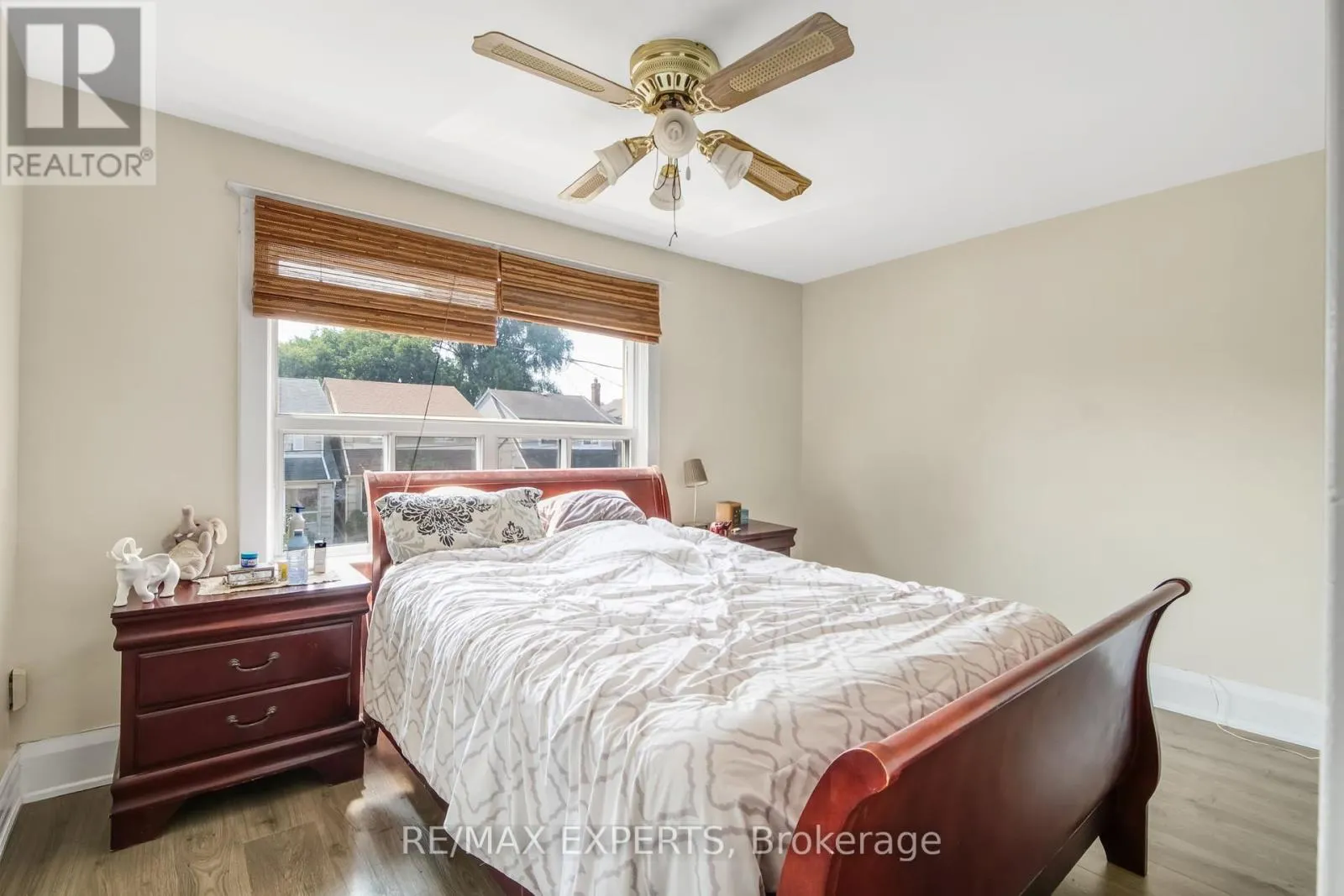 28 MAHONEY AVENUE