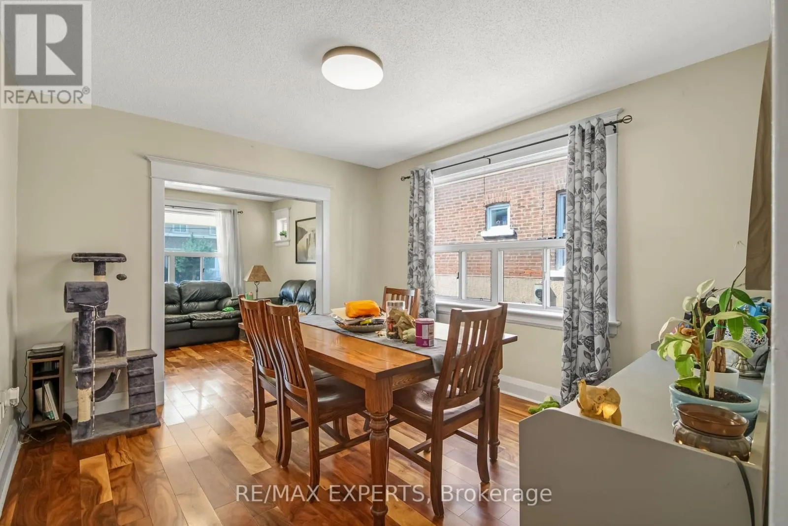 28 MAHONEY AVENUE