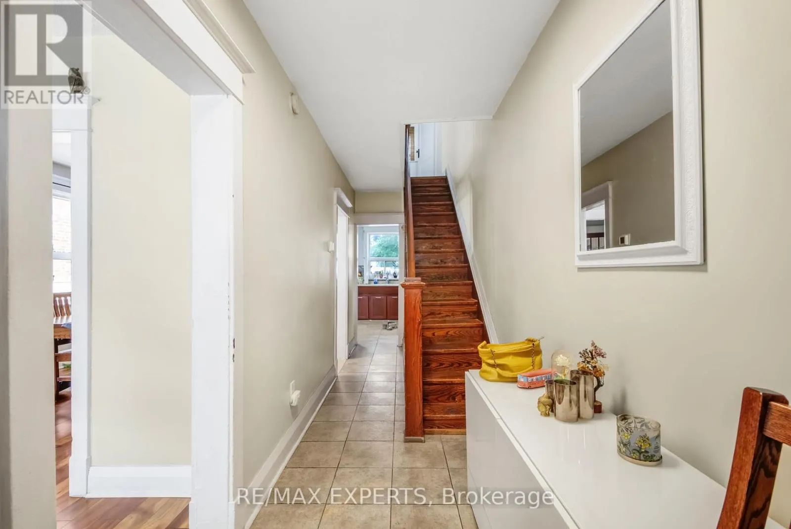 28 MAHONEY AVENUE