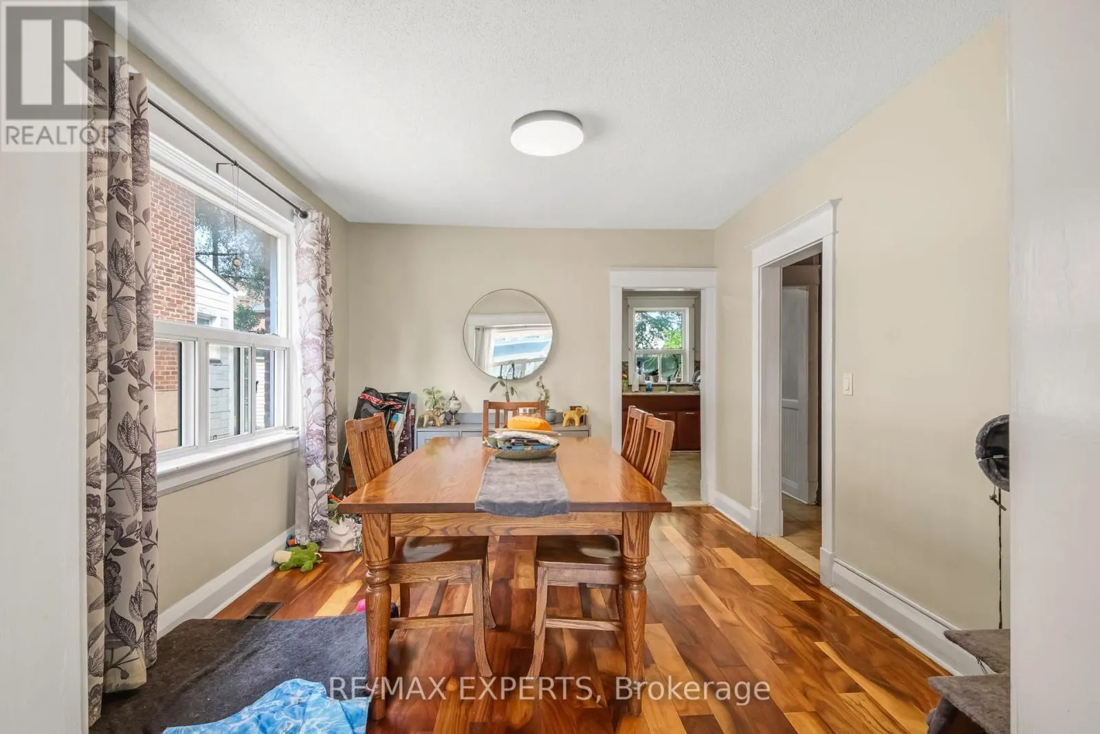 28 MAHONEY AVENUE