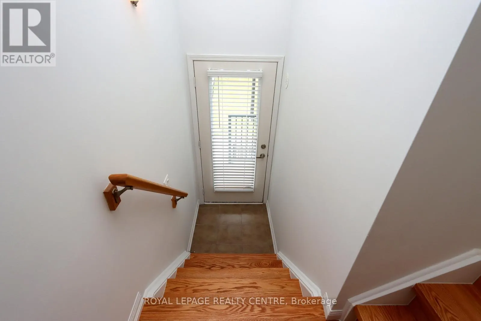 4 - 3135 BOXFORD CRESCENT