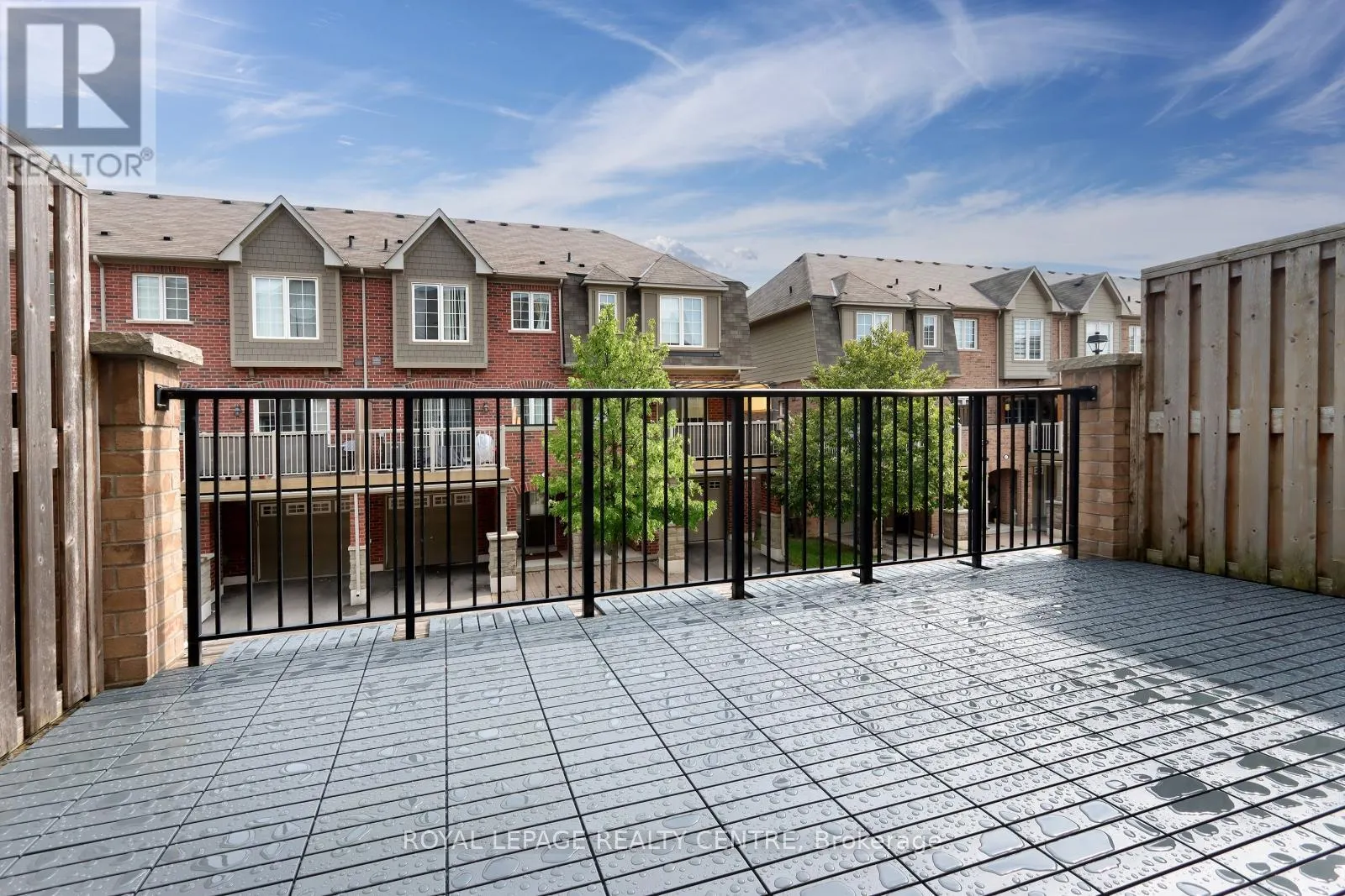 4 - 3135 BOXFORD CRESCENT