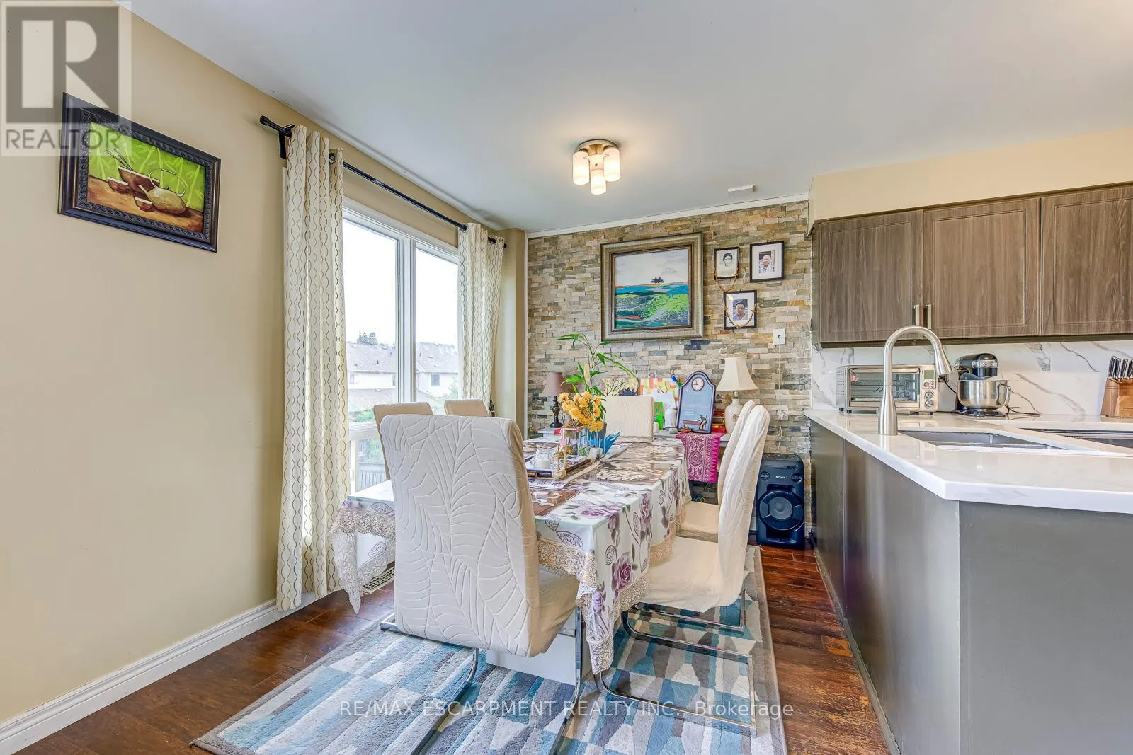 2237 PRESCOTT PLACE