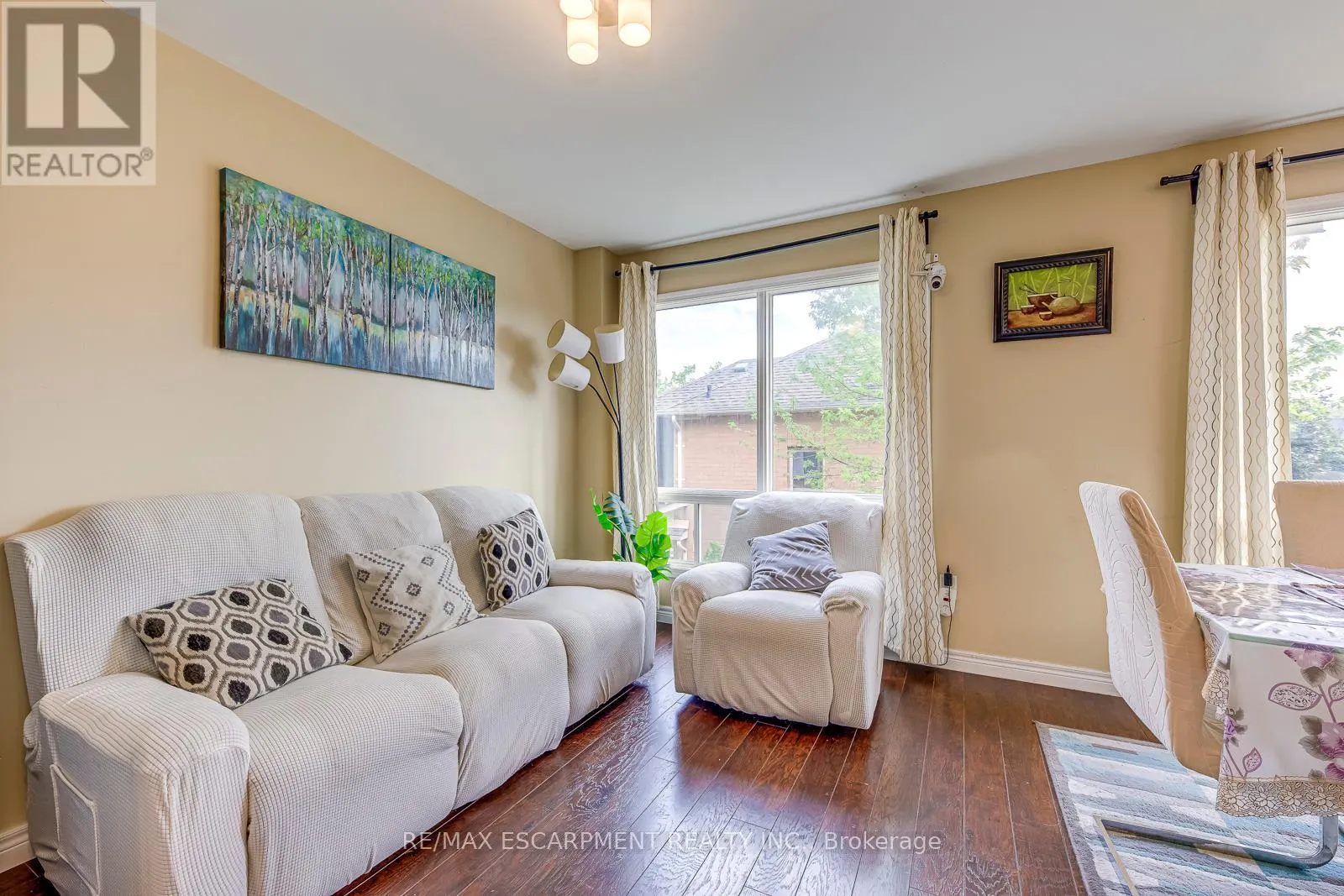 2237 PRESCOTT PLACE