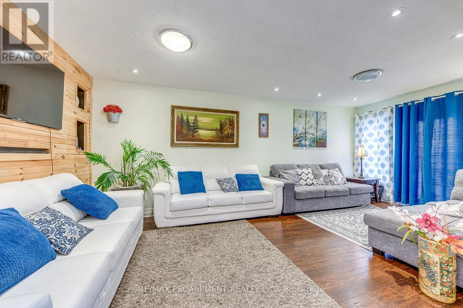 2237 PRESCOTT PLACE
