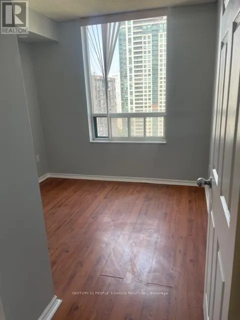 2112 - 285 ENFIELD PLACE