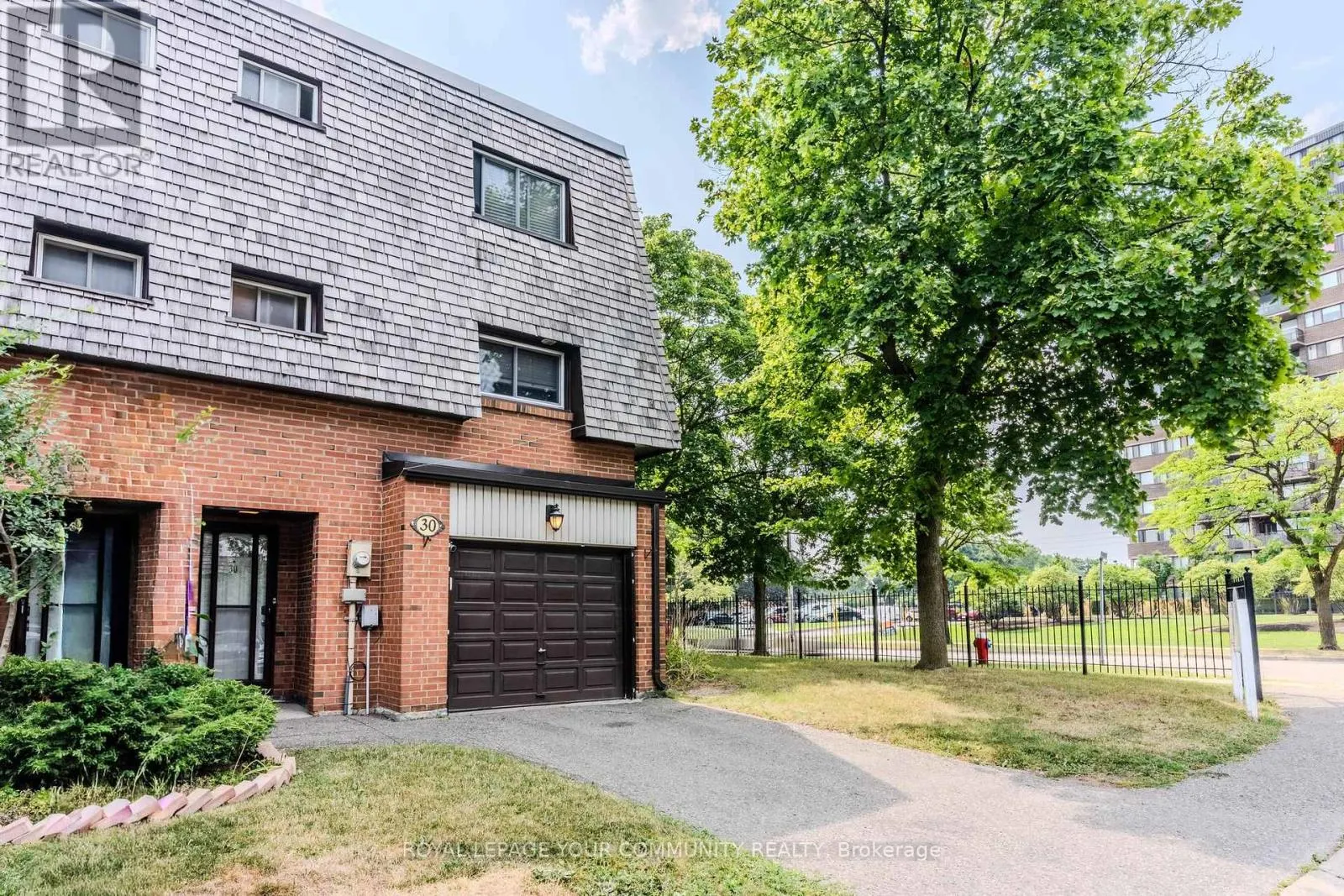 34 - 30 BRIAR PATH