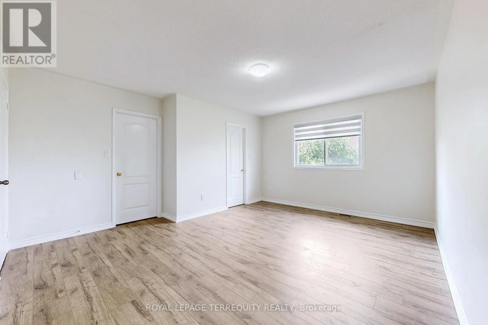 54 MISTDALE CRESCENT