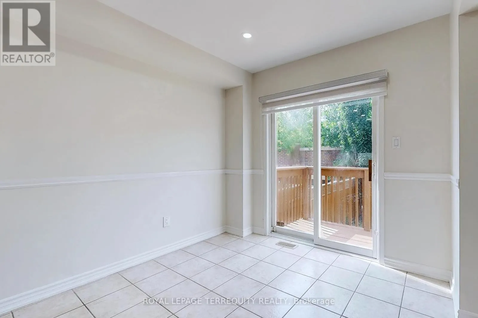 54 MISTDALE CRESCENT