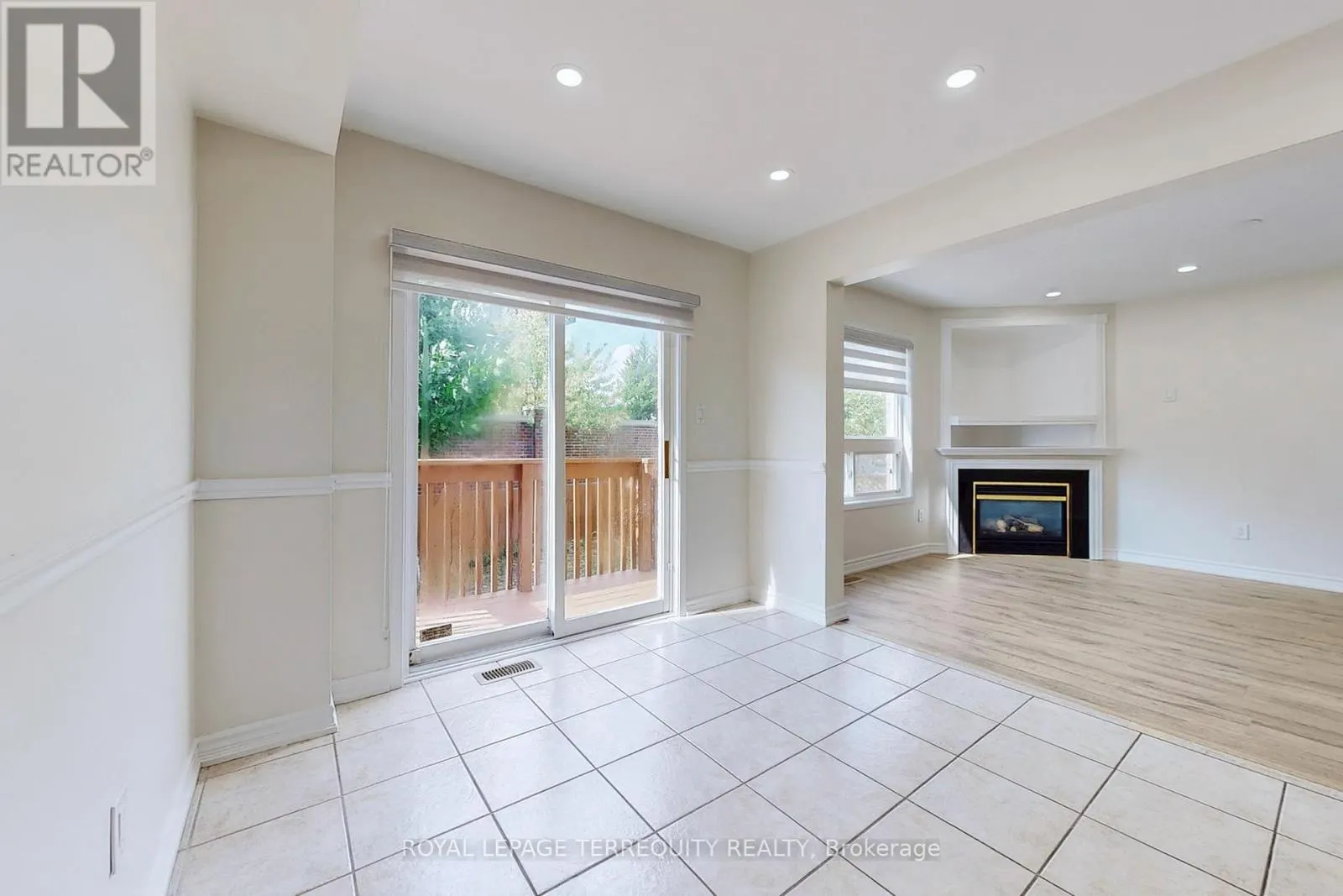54 MISTDALE CRESCENT