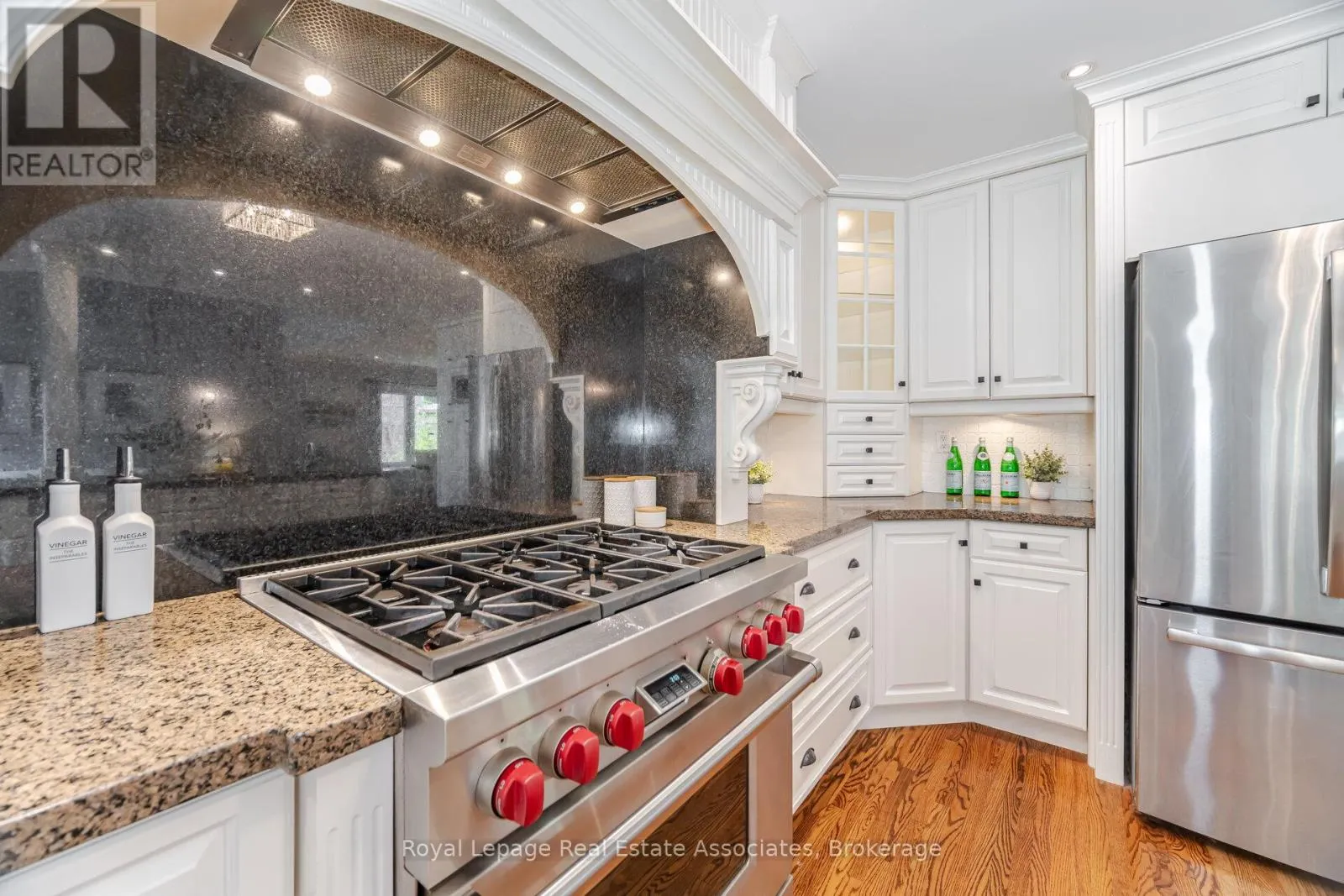 5496 WINDY HILL COURT