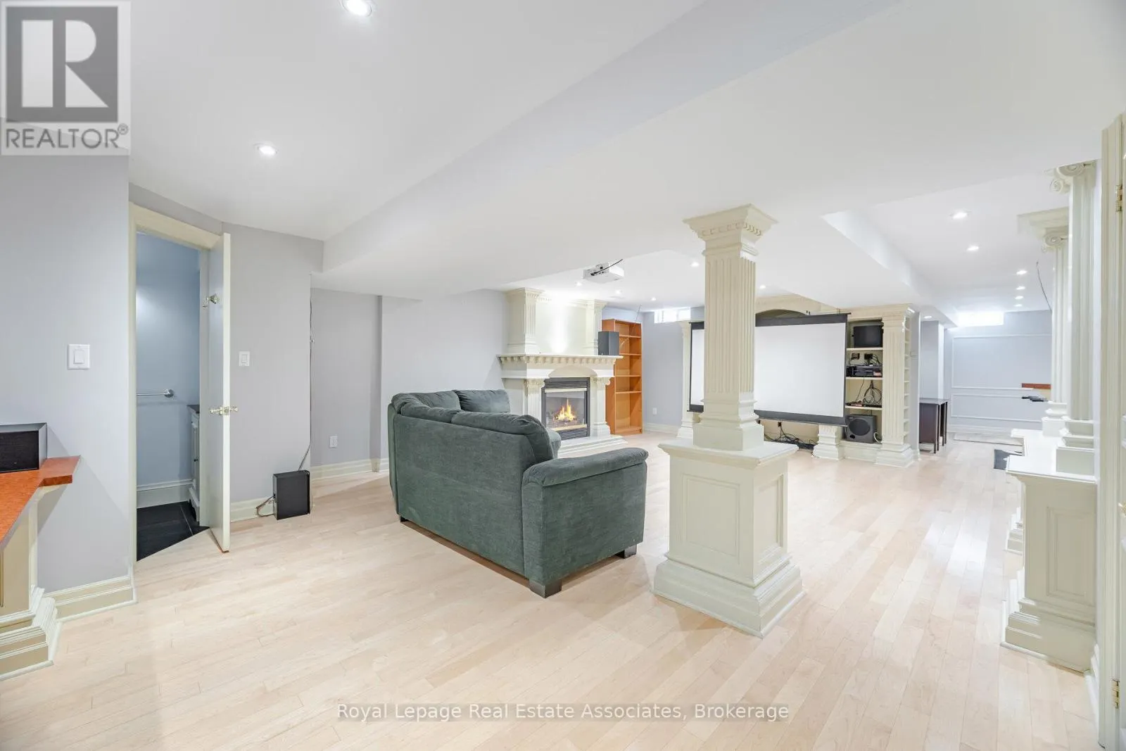 5496 WINDY HILL COURT