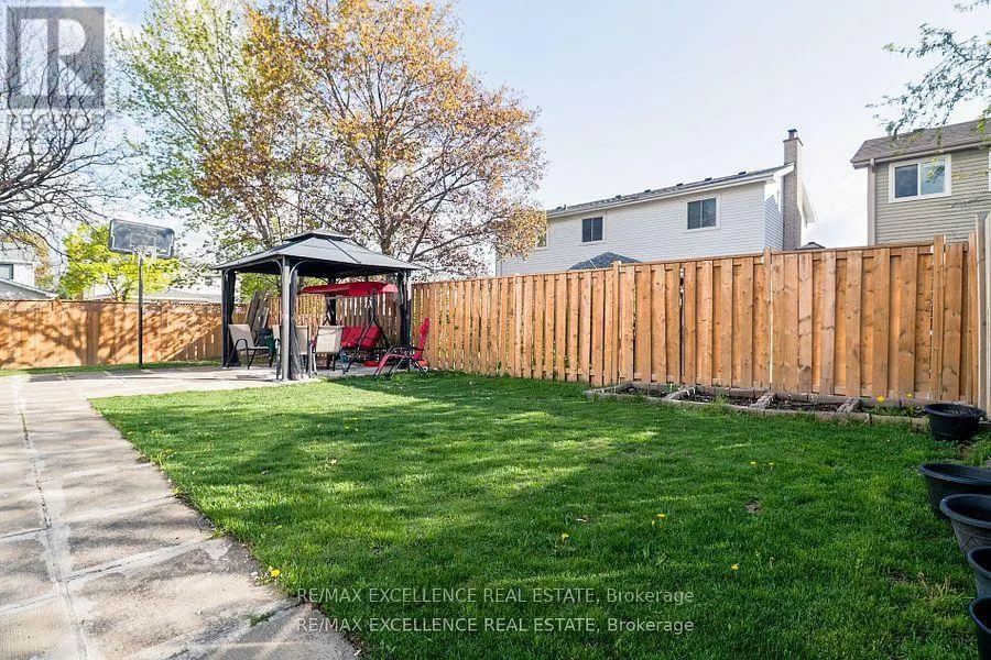 19 MIKADO CRESCENT