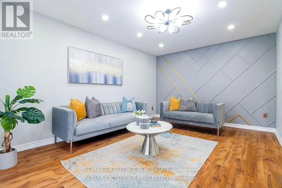 19 MIKADO CRESCENT