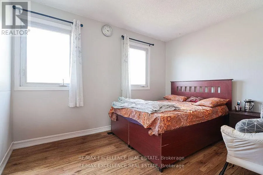 19 MIKADO CRESCENT