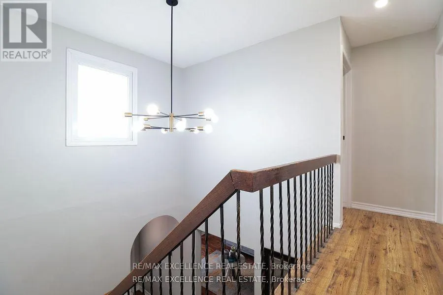 19 MIKADO CRESCENT