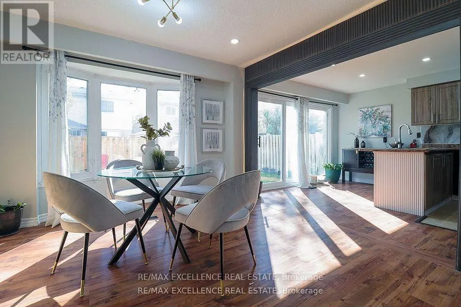 19 MIKADO CRESCENT