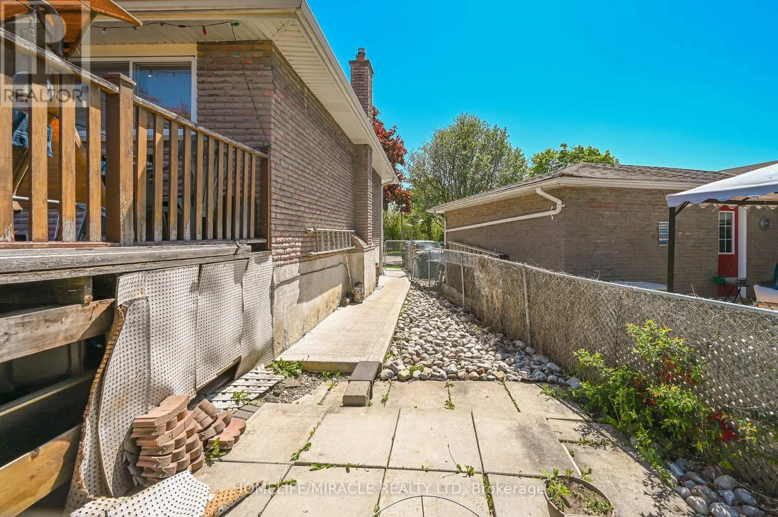 3273 STRABANE DRIVE