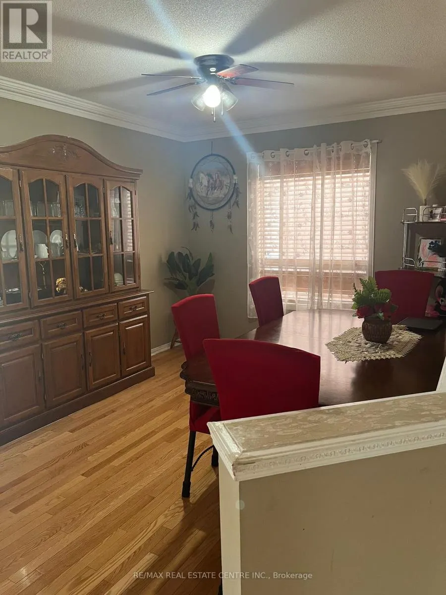53 BAHA CRESCENT