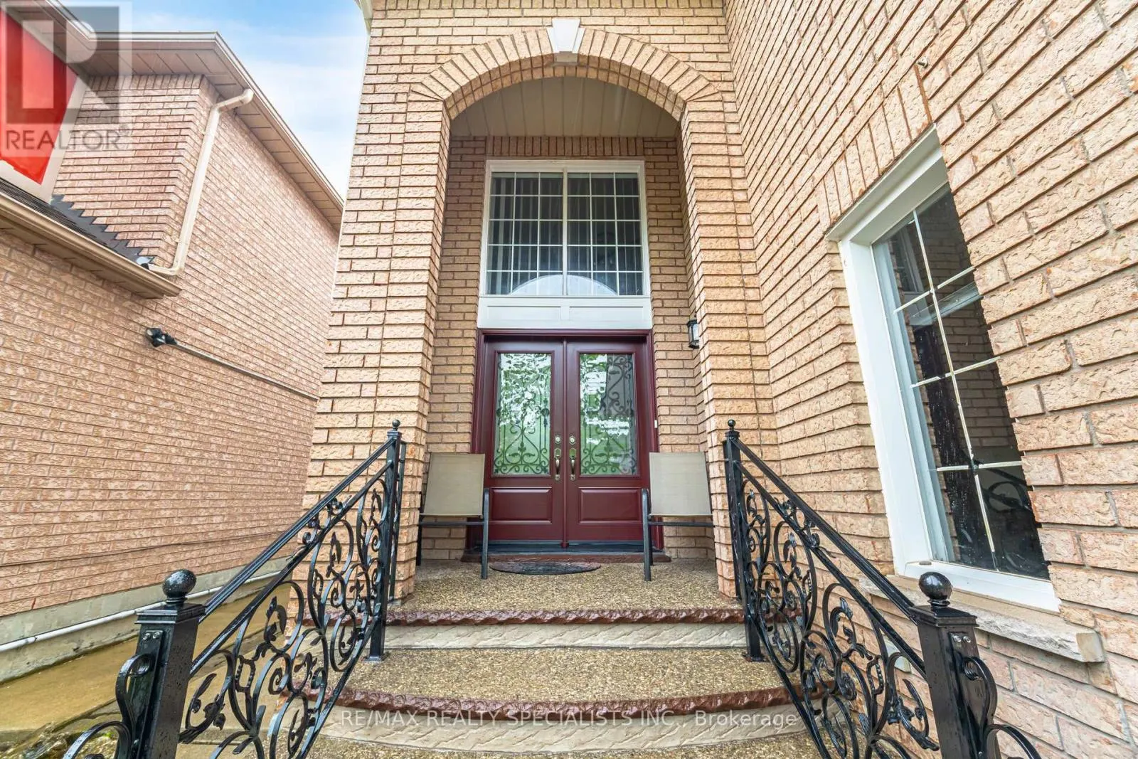 6 CHADWICK STREET