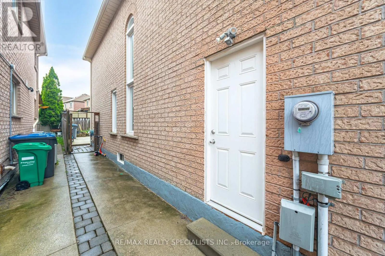 6 CHADWICK STREET