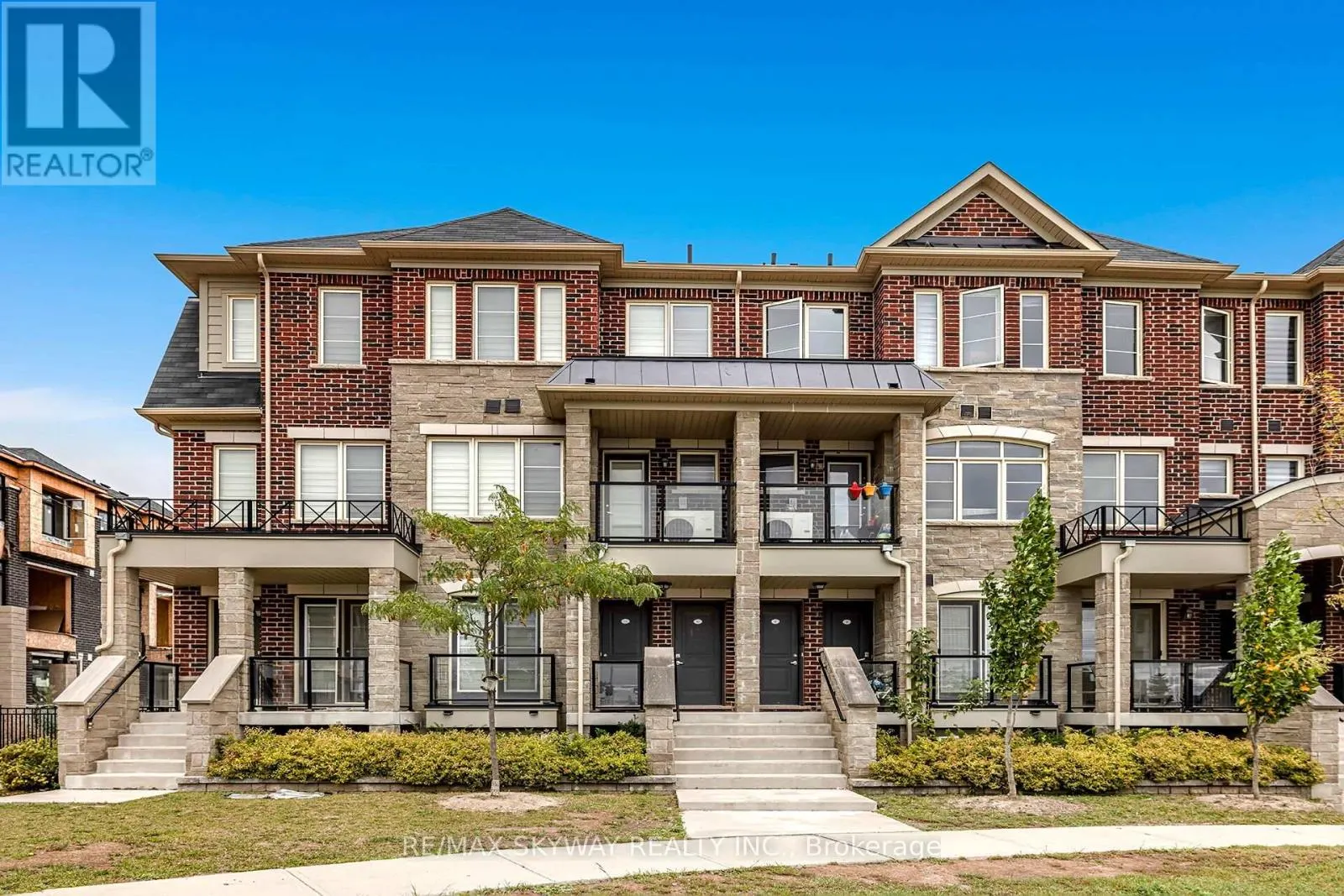 10 - 200 VETERANS DRIVE