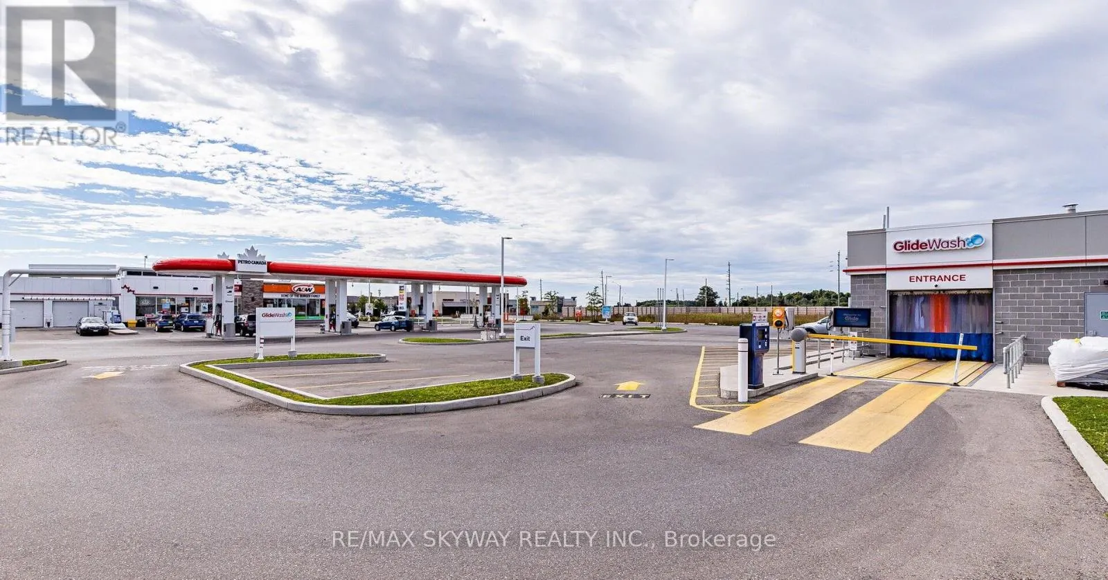 10 - 200 VETERANS DRIVE