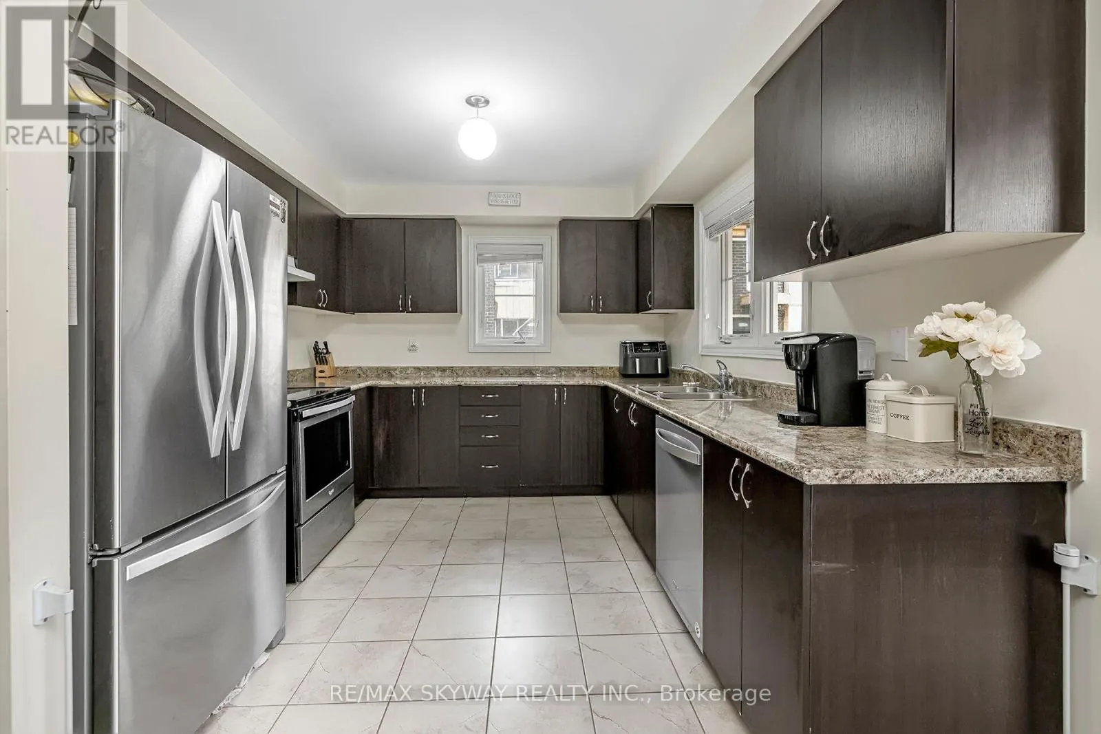10 - 200 VETERANS DRIVE