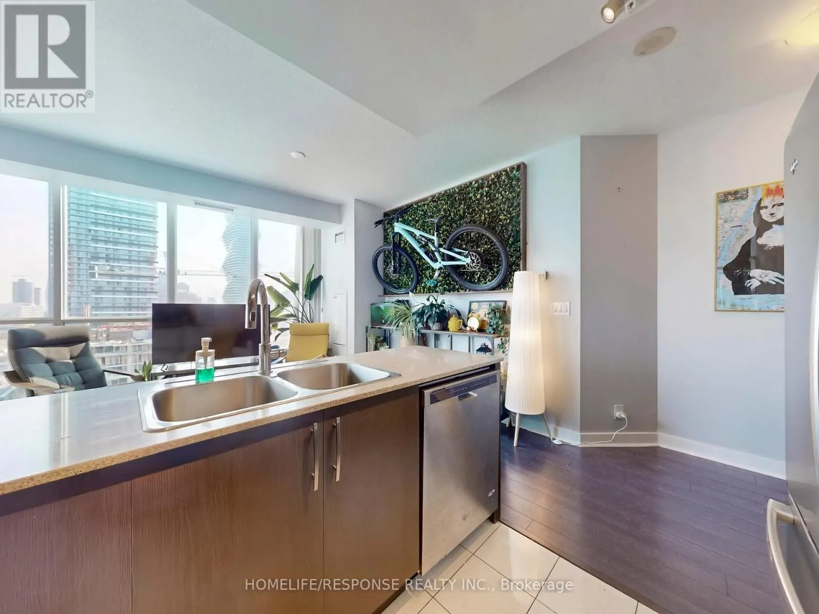 1311 - 3985 GRAND PARK DRIVE