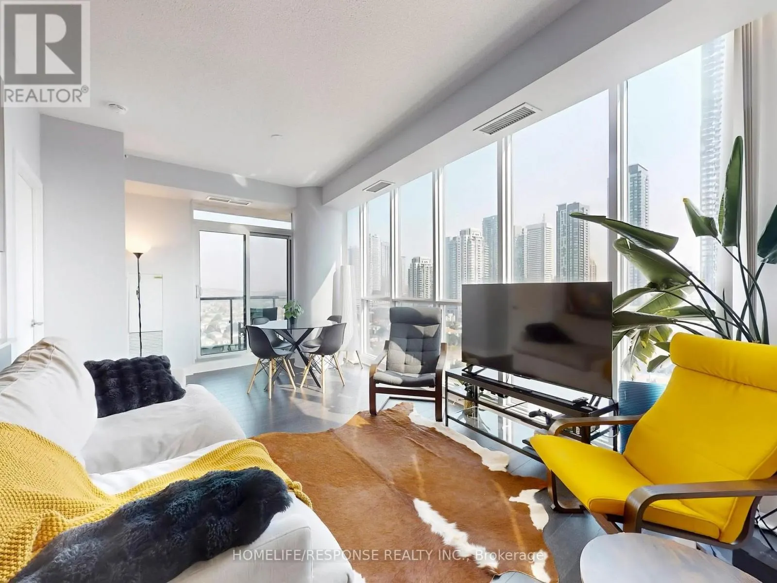 1311 - 3985 GRAND PARK DRIVE