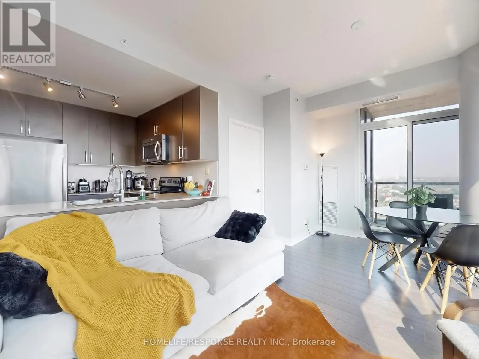 1311 - 3985 GRAND PARK DRIVE