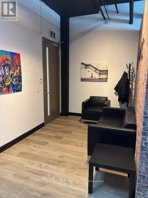 711-712 - 1275 FINCH AVENUE W