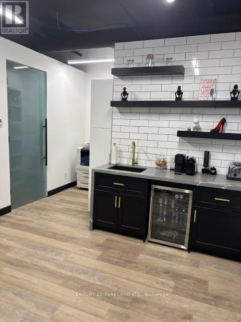711-712 - 1275 FINCH AVENUE W