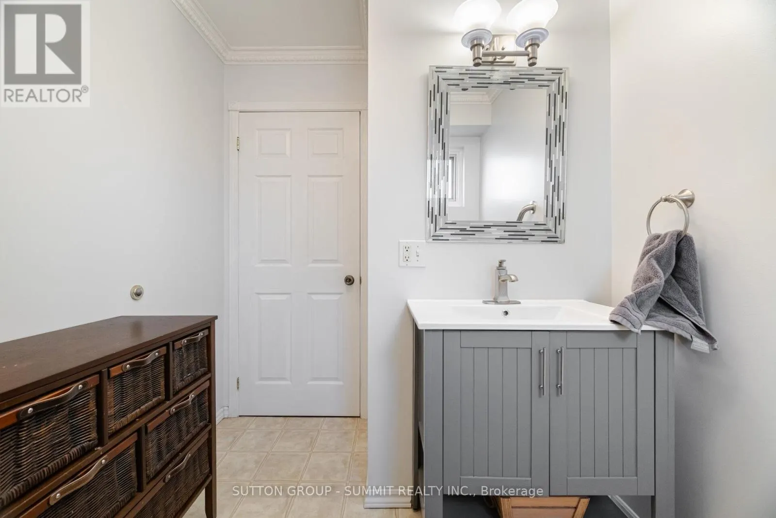 2667 HAYFORD COURT