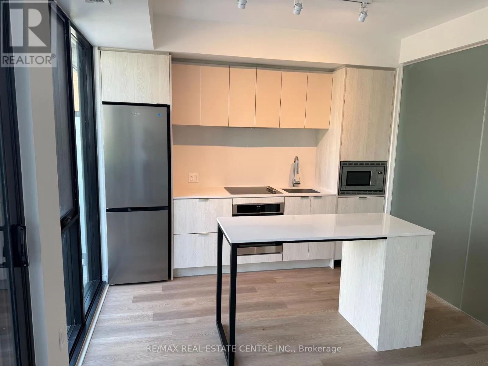 324 - 3009 NOVAR ROAD