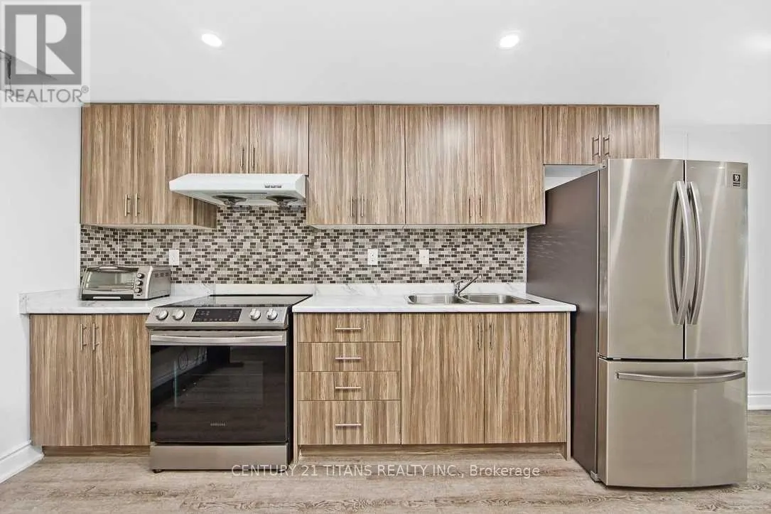 30 TREVINO CRESCENT