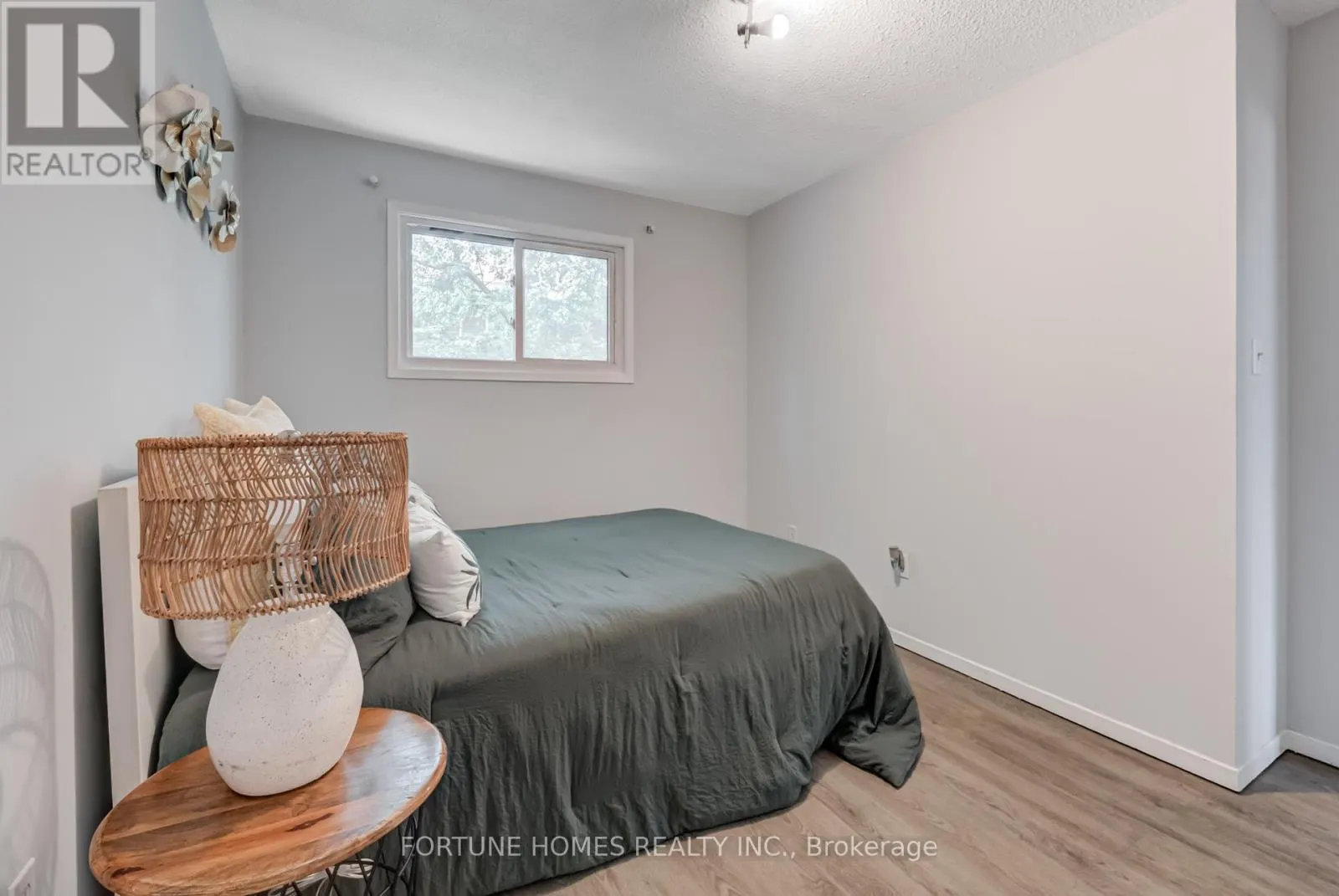 59 ENMOUNT DRIVE