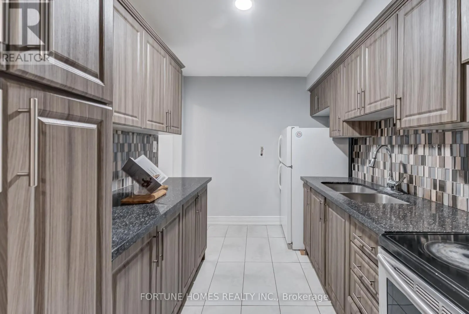59 ENMOUNT DRIVE