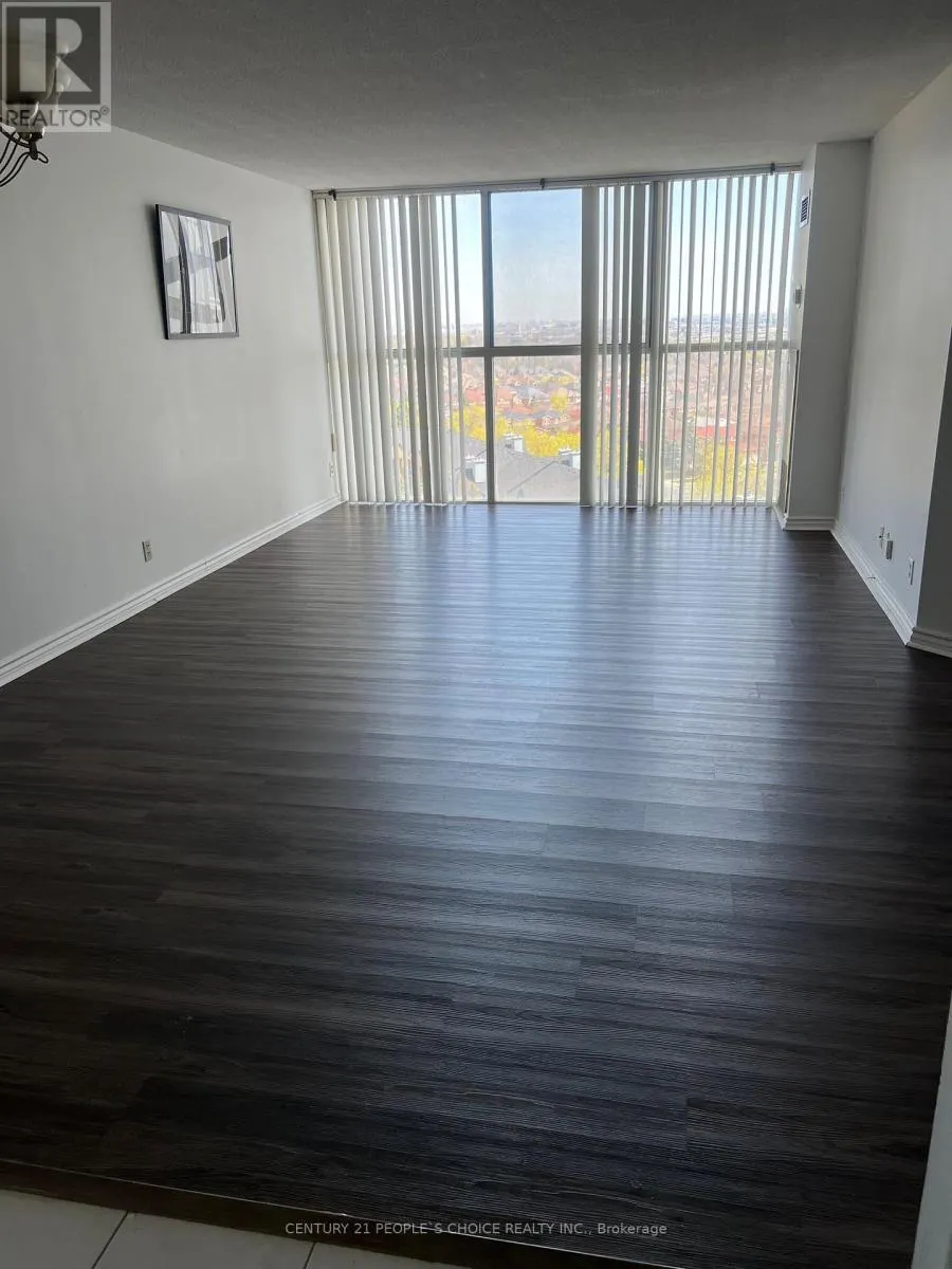 1206 - 25 TRAILWOOD DRIVE