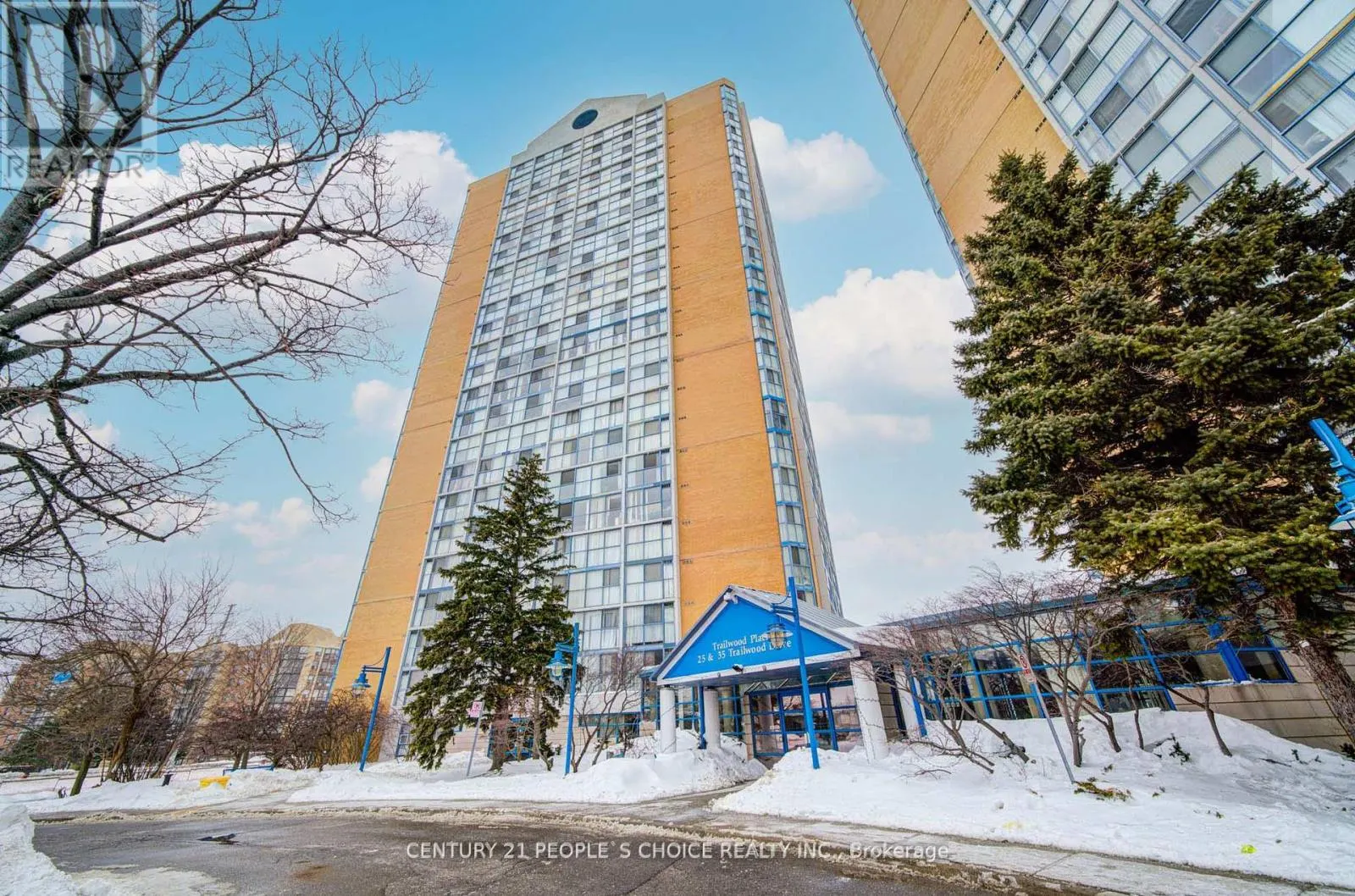 1206 - 25 TRAILWOOD DRIVE
