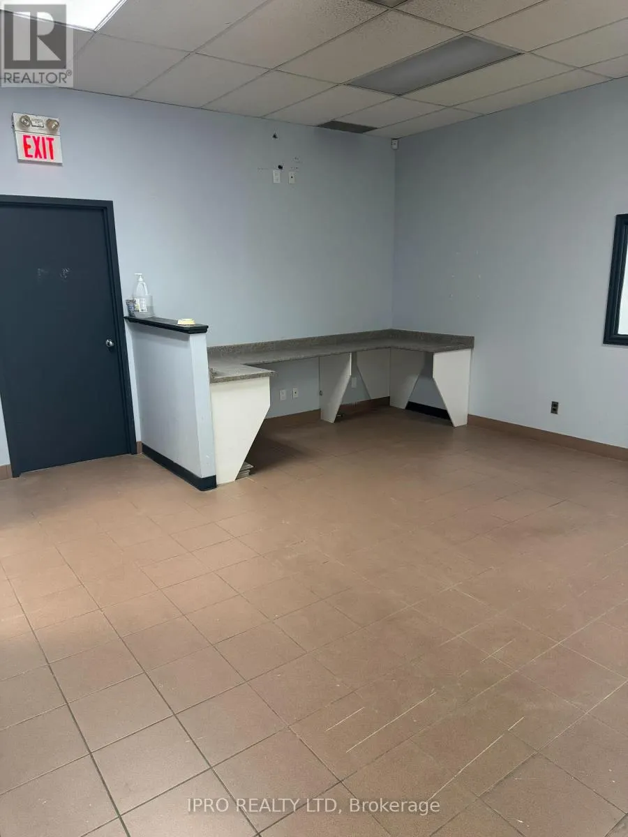 UNIT 2 - 2788 SLOUGH STREET
