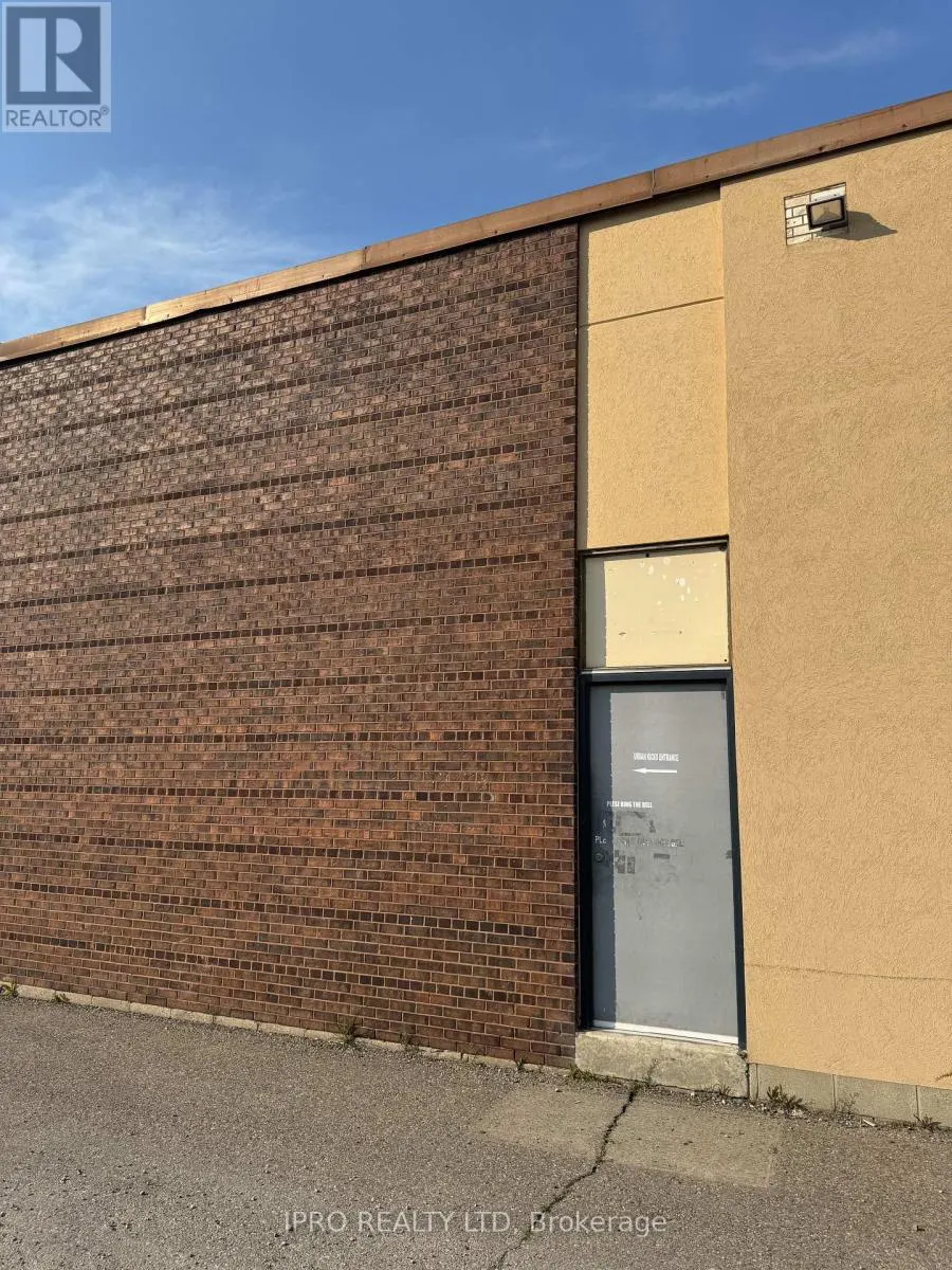 UNIT 2 - 2788 SLOUGH STREET