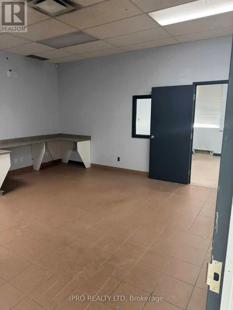 UNIT 2 - 2788 SLOUGH STREET