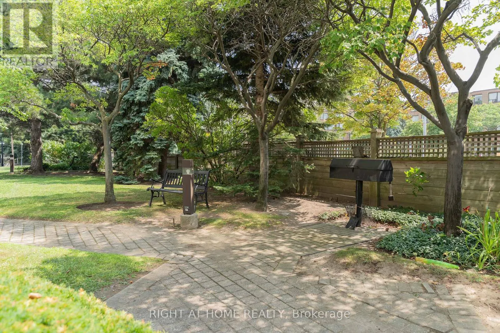 PH 8 - 1500 GRAZIA COURT