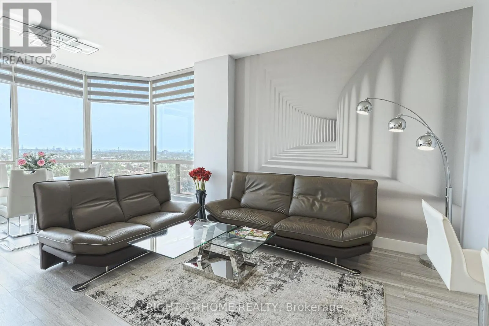 PH 8 - 1500 GRAZIA COURT