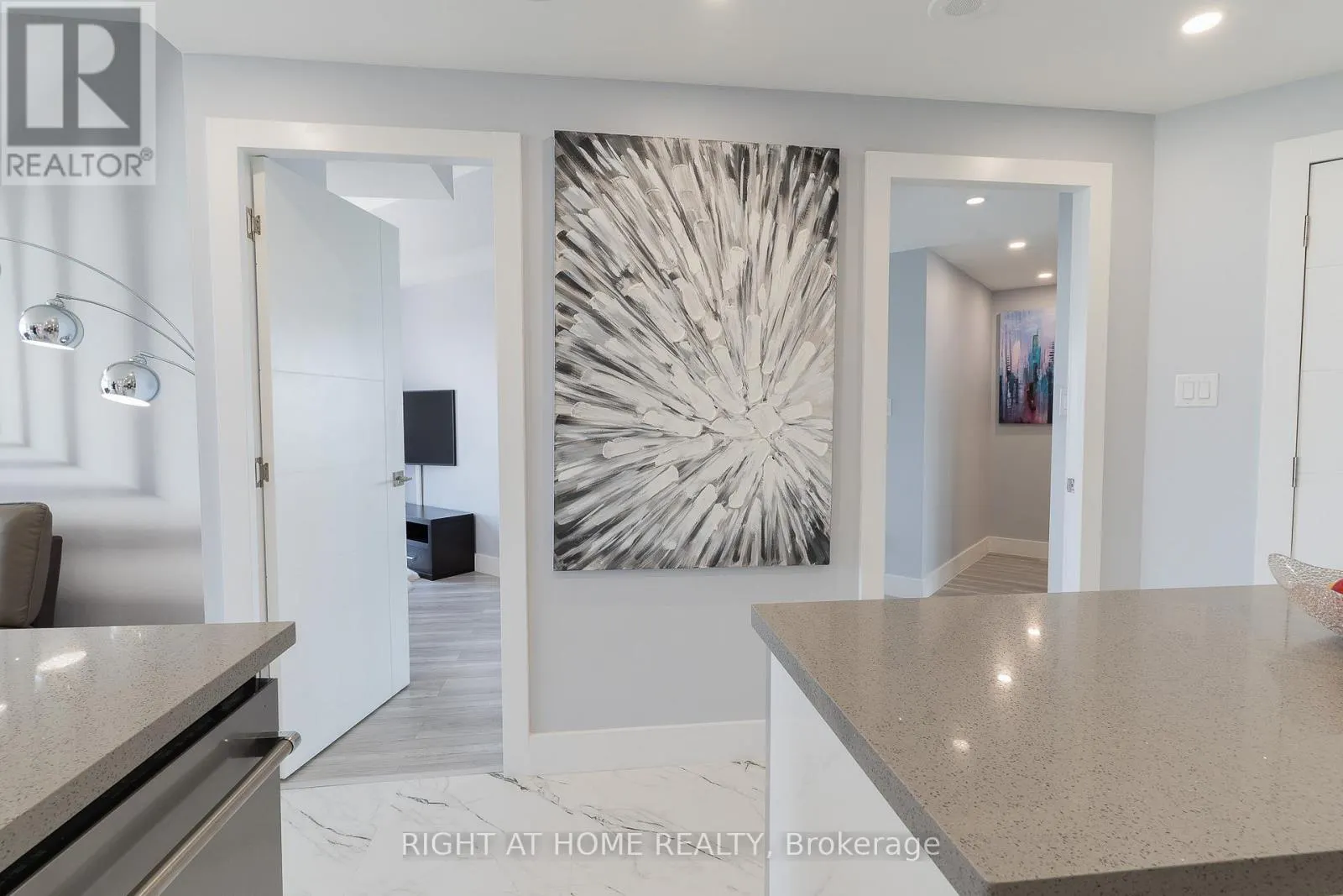 PH 8 - 1500 GRAZIA COURT