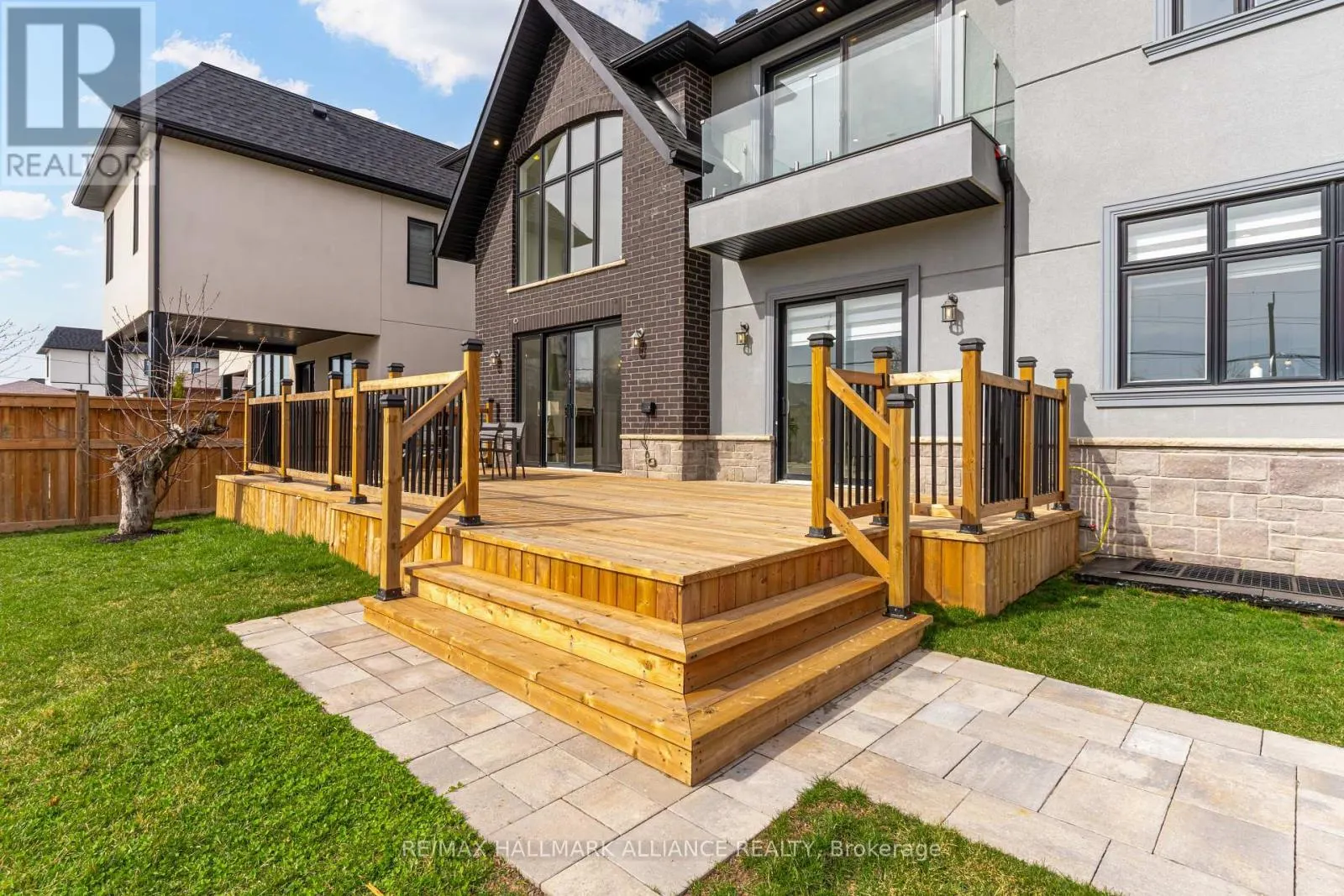 350 WEIGHTON DRIVE
