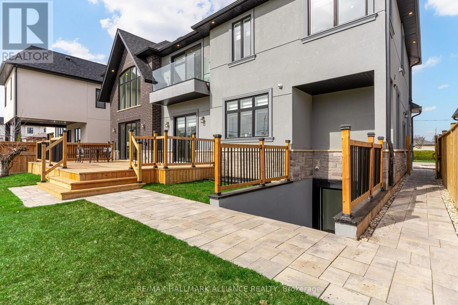 350 WEIGHTON DRIVE